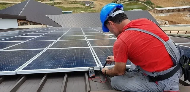Rotina diária das visitas de campo com tecnologia